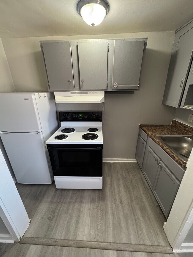 Photo - 2619 E Willamette Ave Unit 7