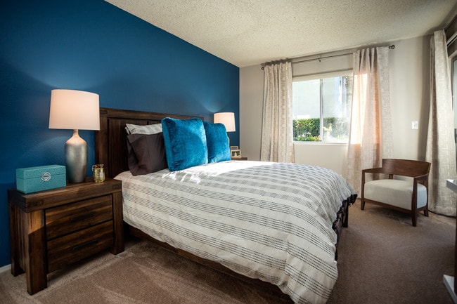 Photo - Willow Creek Apartments