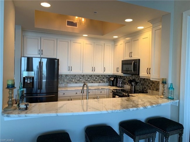 Photo - 2110 W First St