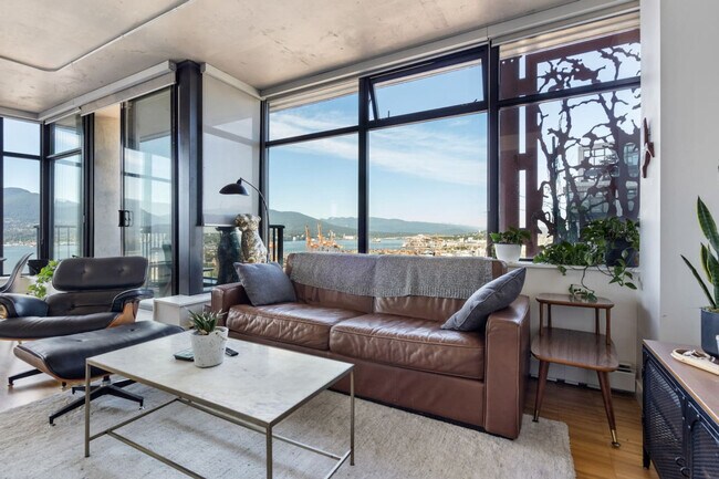 Building Photo - 128 W Cordova St