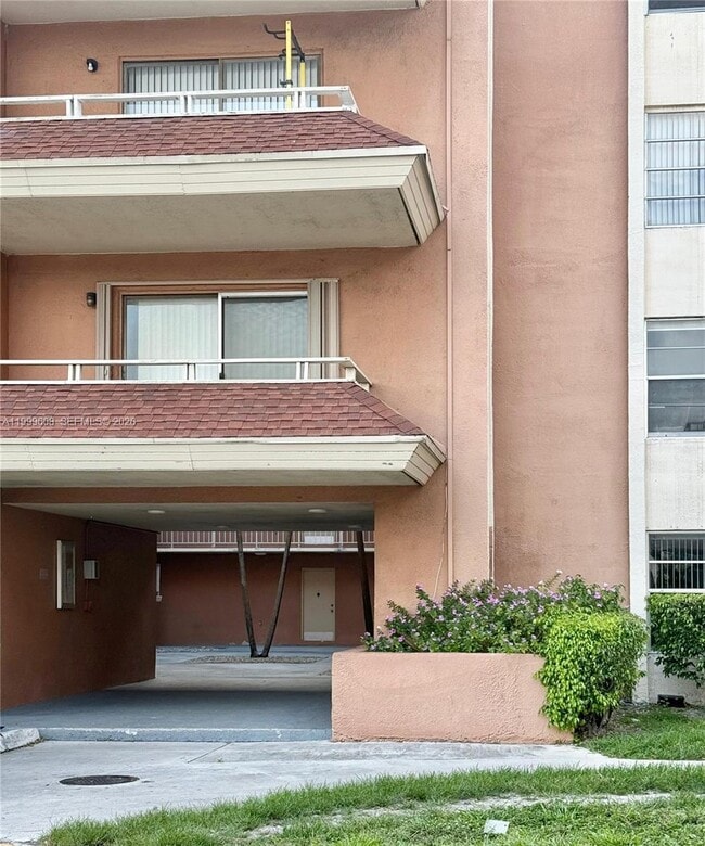 Building Photo - 17650 NW 68th Ave Unit A2001