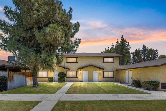 Photo - 4225 Parkwood Ct Unit 3