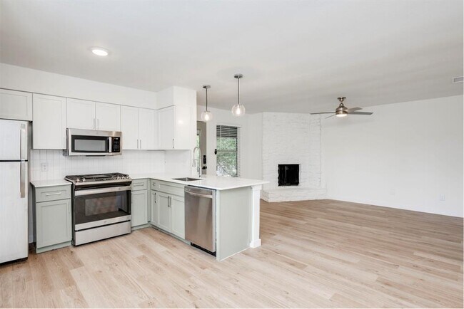 Photo - 902 Airoso Cove