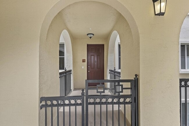 Building Photo - 2900 NW 125th Ave Unit 3-305 Rental