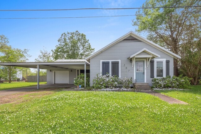 Building Photo - 207 Duff St Rental