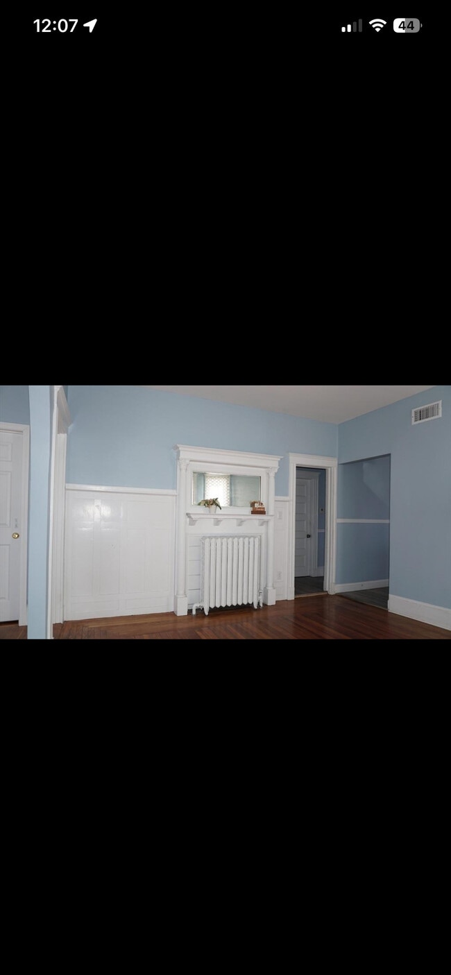 Photo - 151 Crawford St