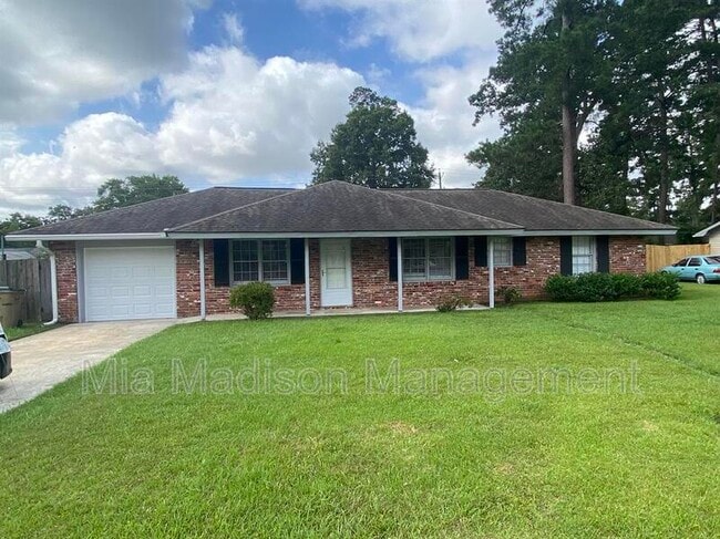 Building Photo - 7 Treadway St