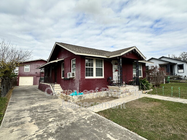 Photo - 317 Kashmuir Pl House