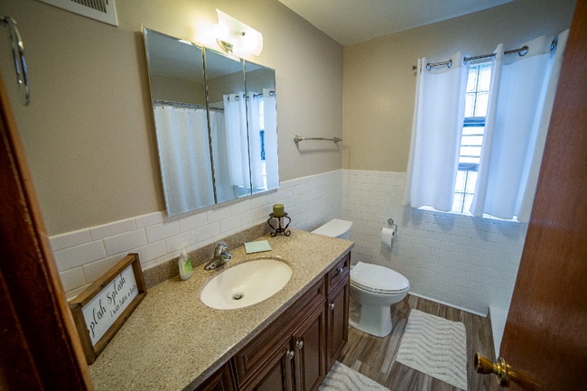 Photo - 2336 W 122nd St