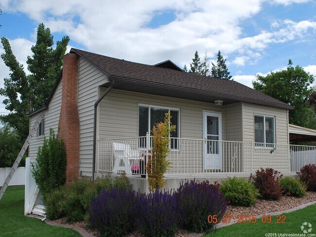 Building Photo - 360 W 400 S Rental