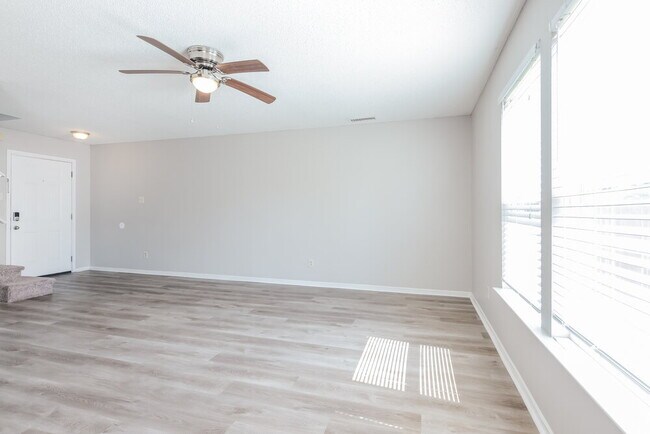 Photo - 3103 Earlswood Ln