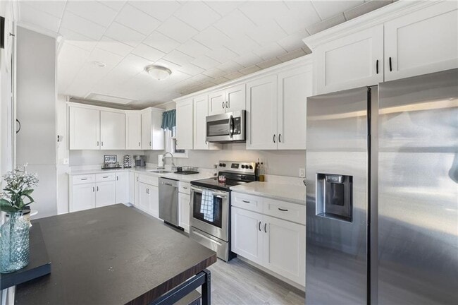 Photo - 213 St Louis Ave