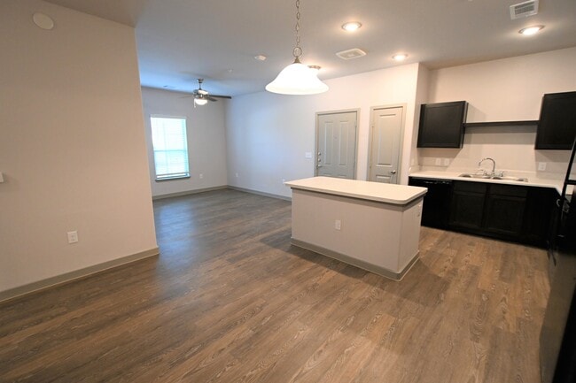 Mira Vista Ranch Apartments