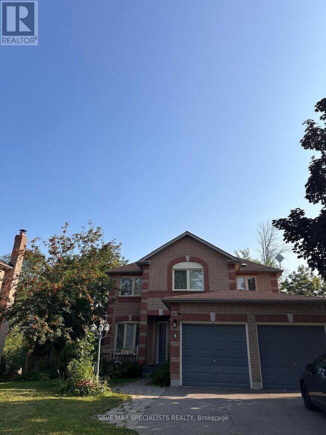 Photo - 5 McCullough Ave