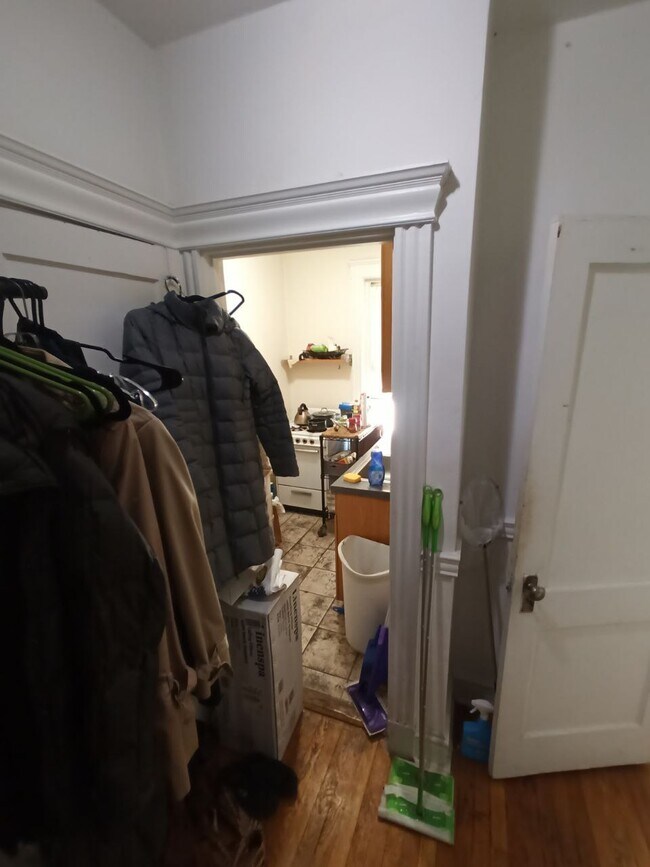 Building Photo - 382 Riverway Rental