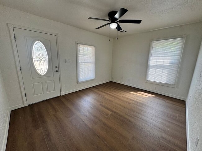 Photo - 1417 W Idaho Ave
