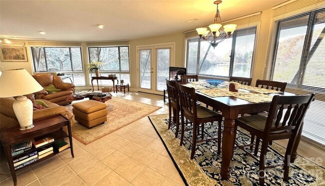 Photo - 424 Lakeview Dr
