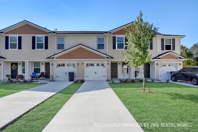 Photo - 8234 Halls Hammock Ct Townhome