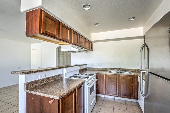 Photo - 3131 N Walnut Rd Unit C