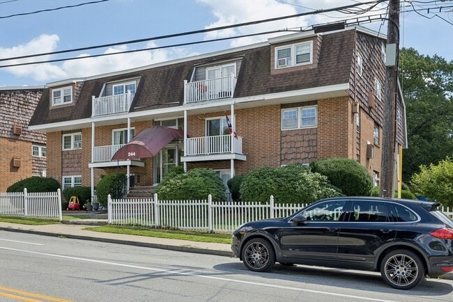 Photo - 244 Mt Vernon St Unit 9