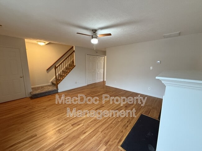 Photo - 4345 Normandy Ct