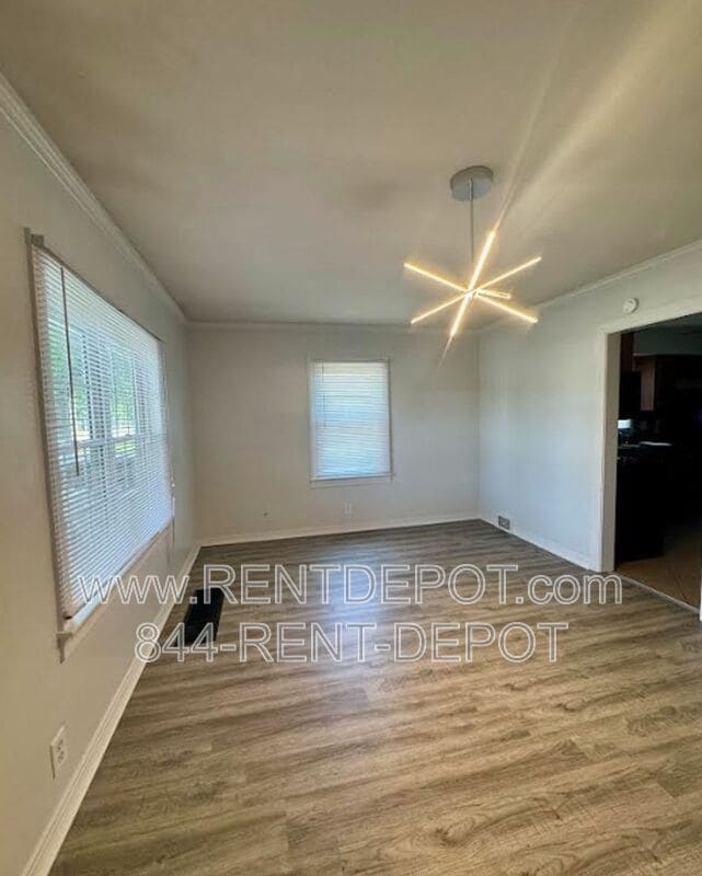 Photo - 3425 Covert Ave