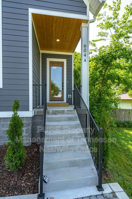 Photo - 604 Annex Ave