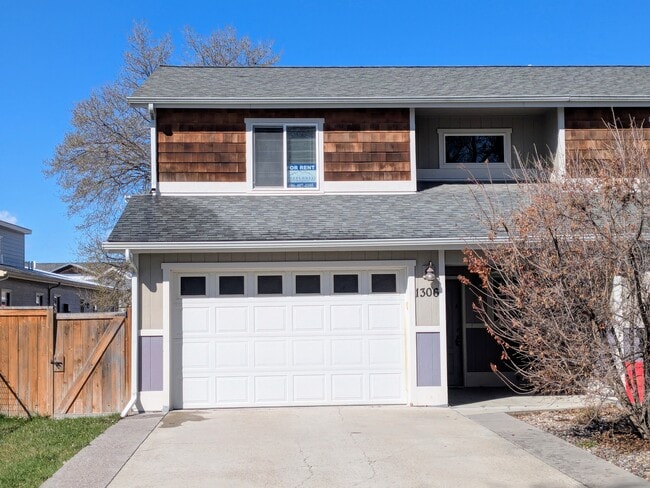 Photo - 1306 6th Ave W