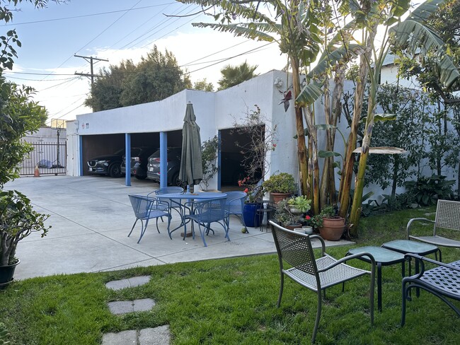 Photo - 1057 Masselin Ave Apartments Unit 1057