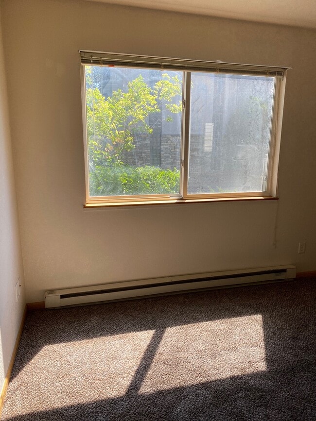 Photo - 219 W Myrtle St Unit Apt A