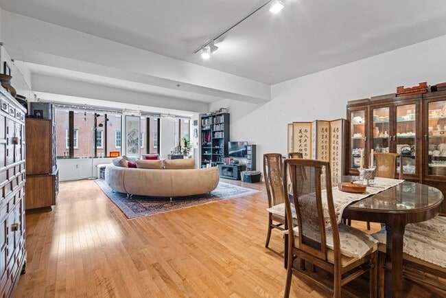 Photo - 1313 Washington St Unidad 321