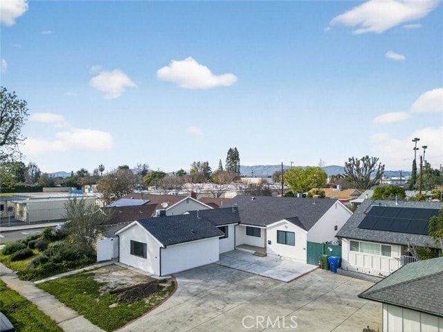 Photo - 15753 Cohasset St