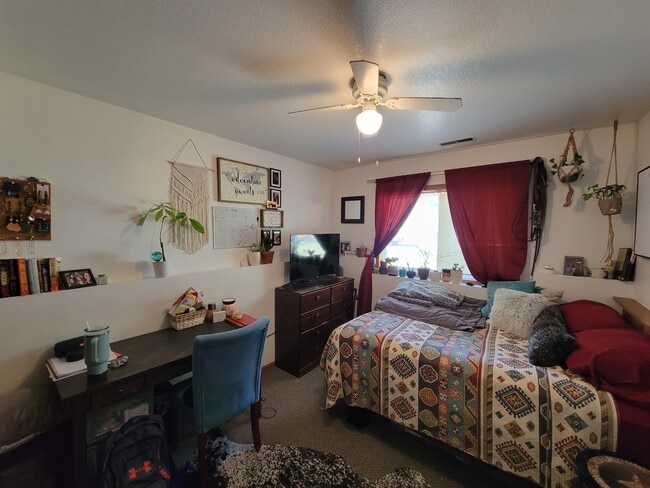 Photo - 2010 Washington St