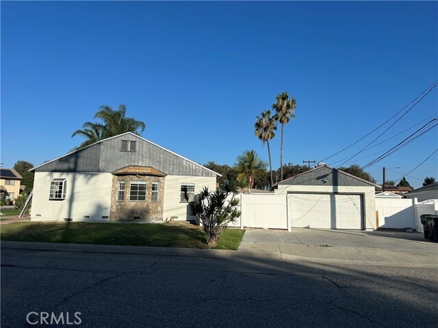 Building Photo - 11082 Violet Dr