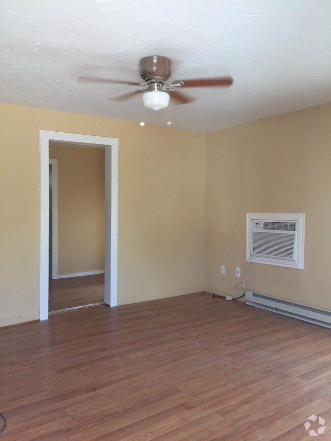 Building Photo - 706 SW 7th St Rental