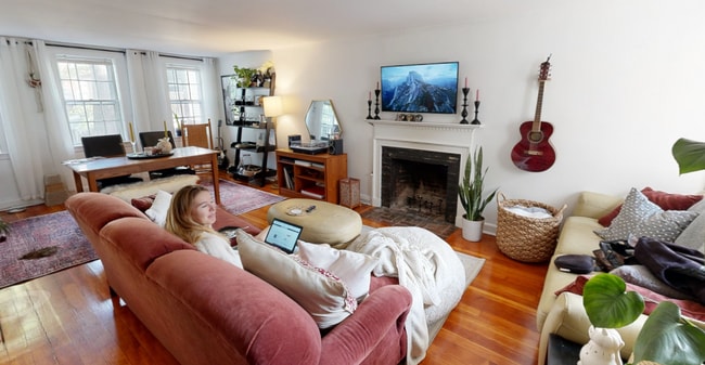 Photo - 32 Gibson St Condo Unit Gibson St #2