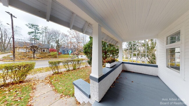 Photo - 1705 Jackson Ave