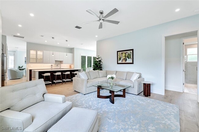 Photo - 2515 Royal Palm Ct