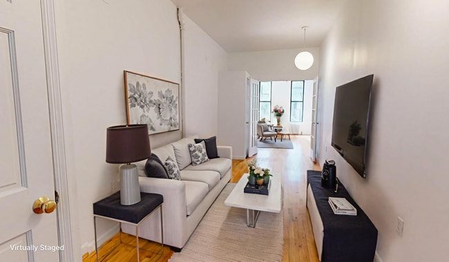 Photo - 137 N 8th St Unidad #1R