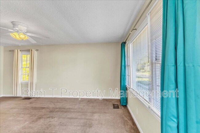 Photo - 2019 E 59th St