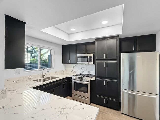 Photo - 820 Normark Terrace