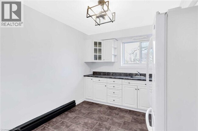 Photo - 11 Olympic Dr Unité 2