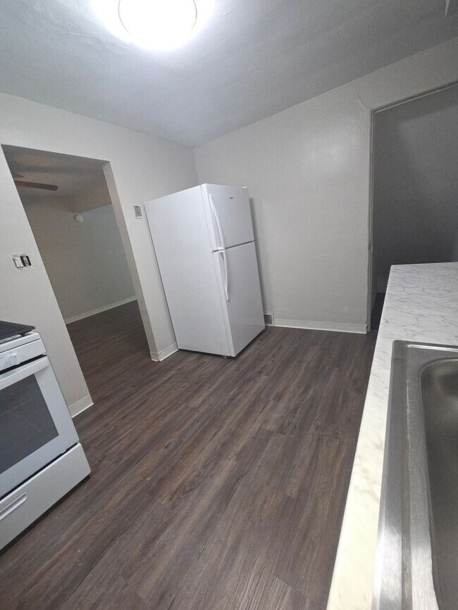 Photo - 930-944 Sleepy Hollow Rd.