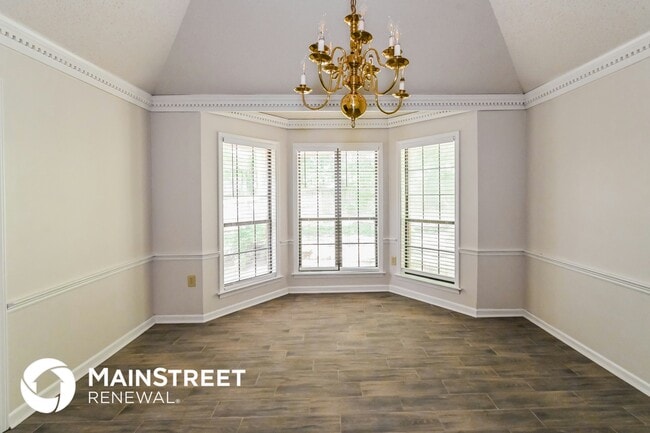 Photo - 2239 Easton Dr