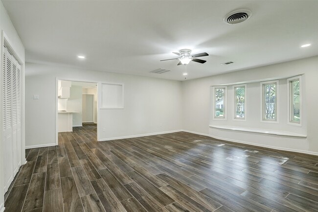 Photo - 4134 Hill Oak Dr