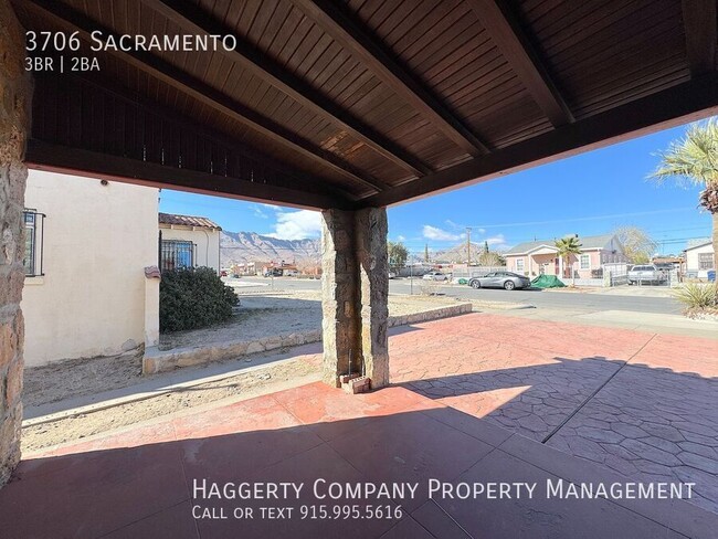Photo - 3706 Sacramento-