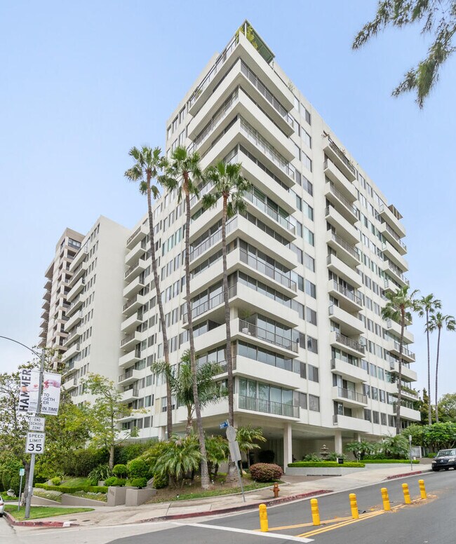 Photo - 10433 Wilshire Blvd Unit 101