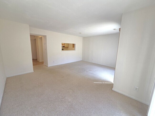3858 Staffordshire Ln