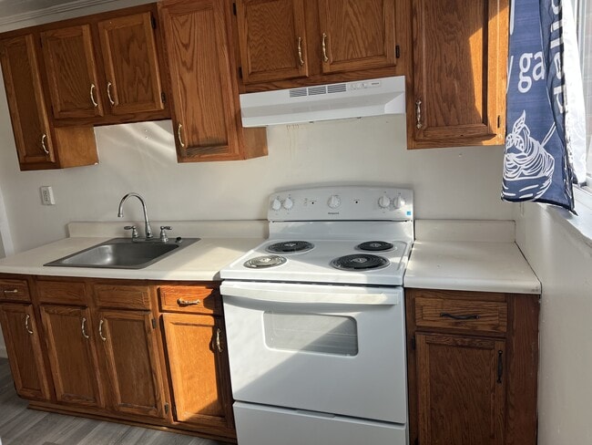 Photo - 51 Madison Dr