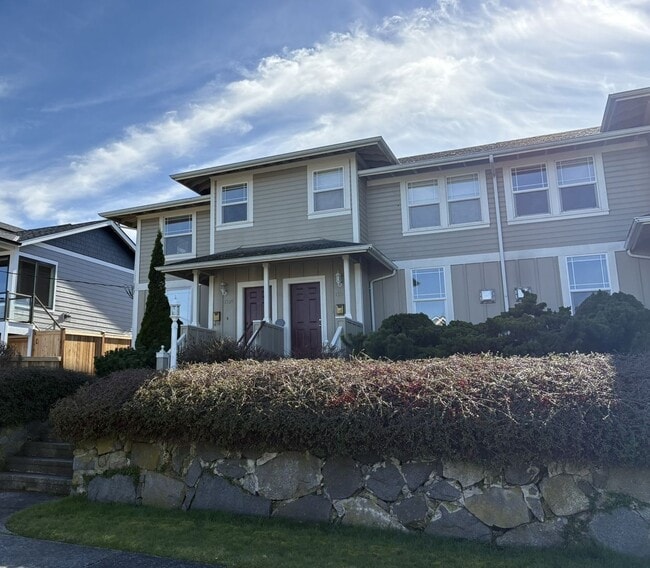 Photo - 1315-1315 5th St